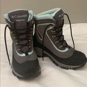 Women’s Columbia snow boots